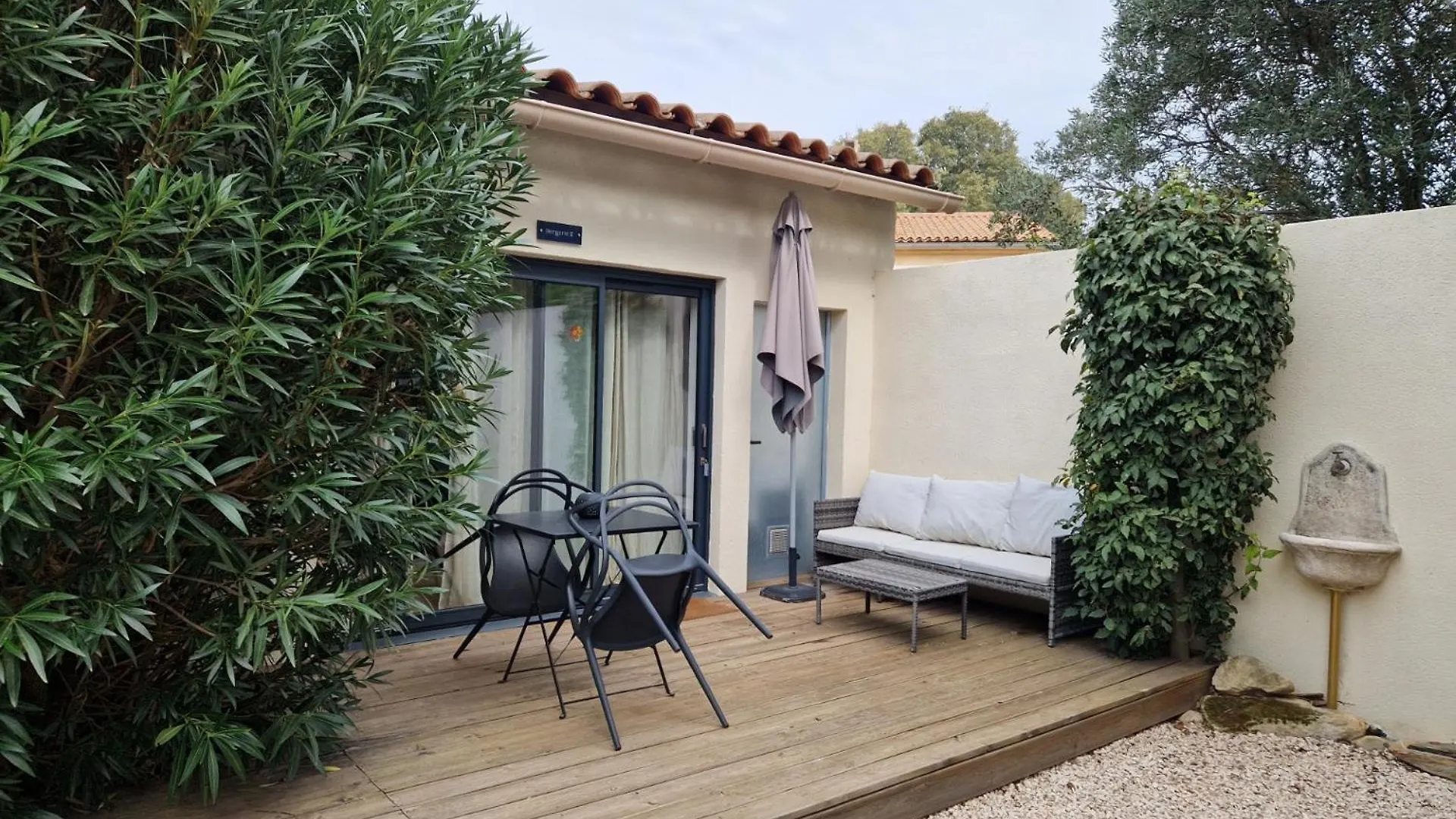 Mas Armelin Bed and Breakfast Tarascon