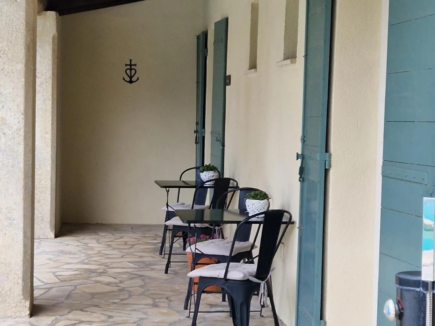 Mas Armelin Bed and Breakfast Tarascon